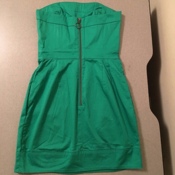 NWT✨ French Connection Strapless Green Midi Dress Size 2 - Picture 6 of 8